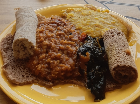 a colourful plate of delicious Ethiopian food